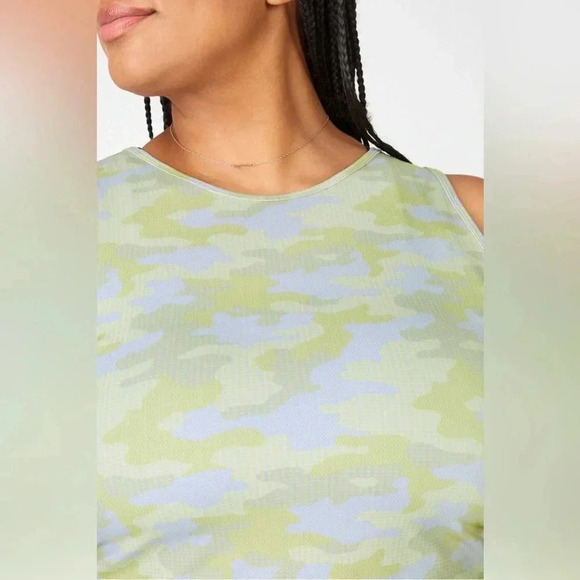 NWT Fabletics• Ressler Crop Tank size 4X - Picture 3 of 14